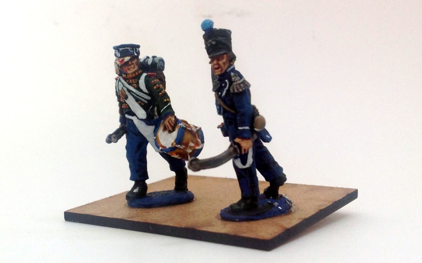 A closeup of the battalion commander and drummer, with all the crudeness of my paintjob exposed.